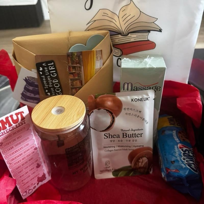 Deluxe Blind Date With a Book Box | Horror/Thriller, Spicy Romance or Dark Romance | Book Lover Gift Box